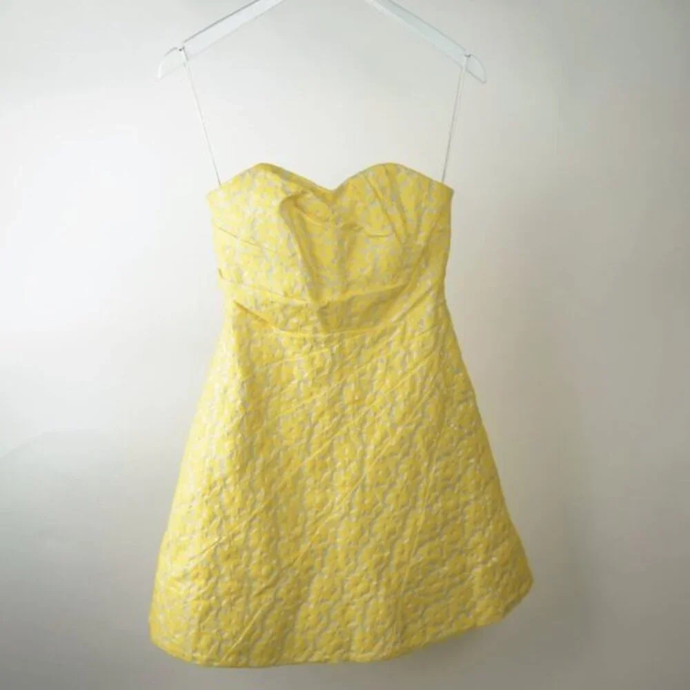 Alice + Olivia Grove Yellow Strapless Sculpted Dress - Picture 2 of 8